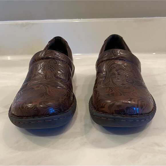 B.O.C. Born Concept Brown Floral Embosed Women Sz 7 Slip On Clogs Arch Suprt BOC - Picture 6 of 10